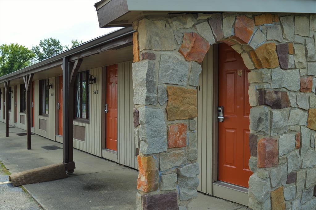 Deer Creek Motel Cambridge Exterior foto